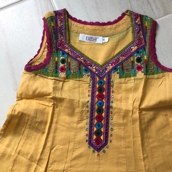 Yellow green salwaar chudidar and pompom dupatta - Picture 2 of 4